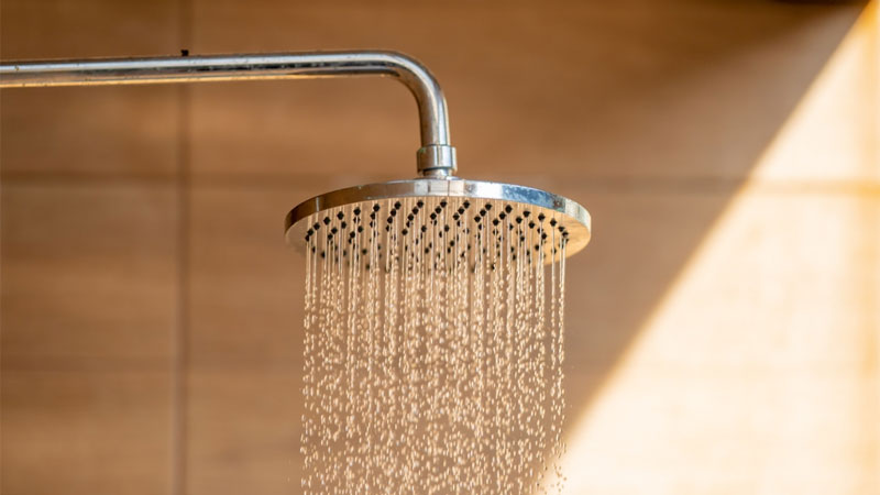 Tắm nước nóng hay nước lạnh tốt với sức khoẻ hơn?